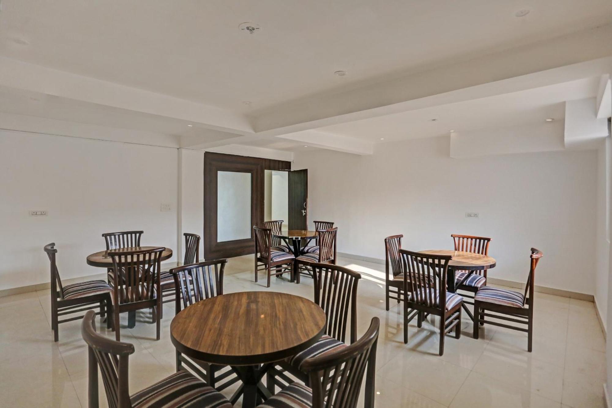 Hotel O The Grand Palm غورغاون المظهر الخارجي الصورة